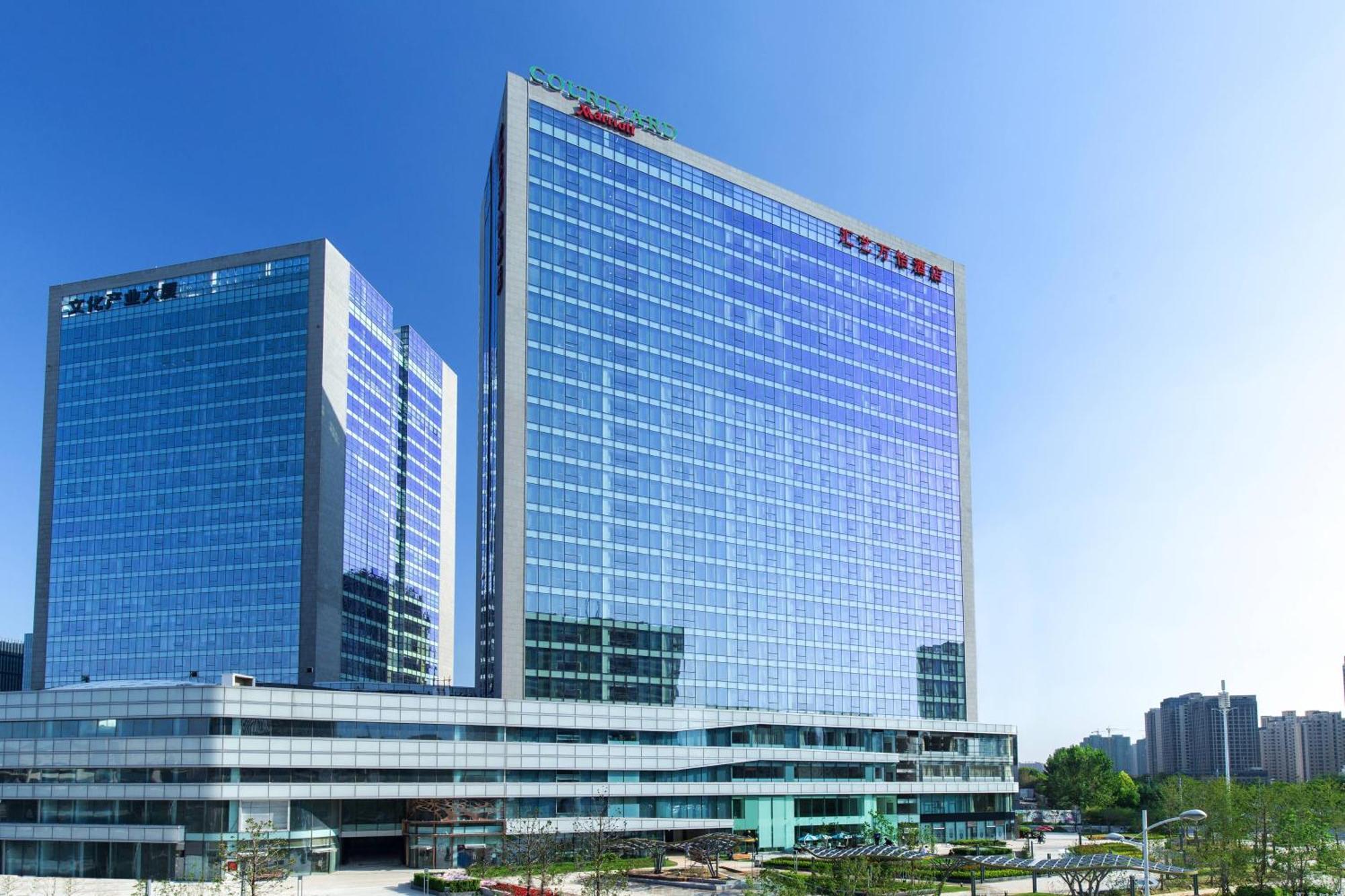 Courtyard By Marriott Zhengzhou East Hotel Exterior photo