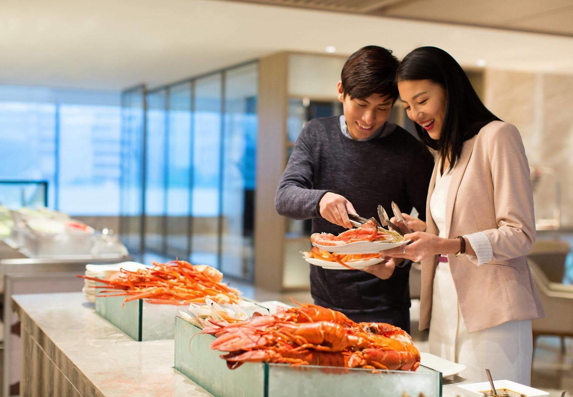 Courtyard By Marriott Zhengzhou East Hotel Exterior photo